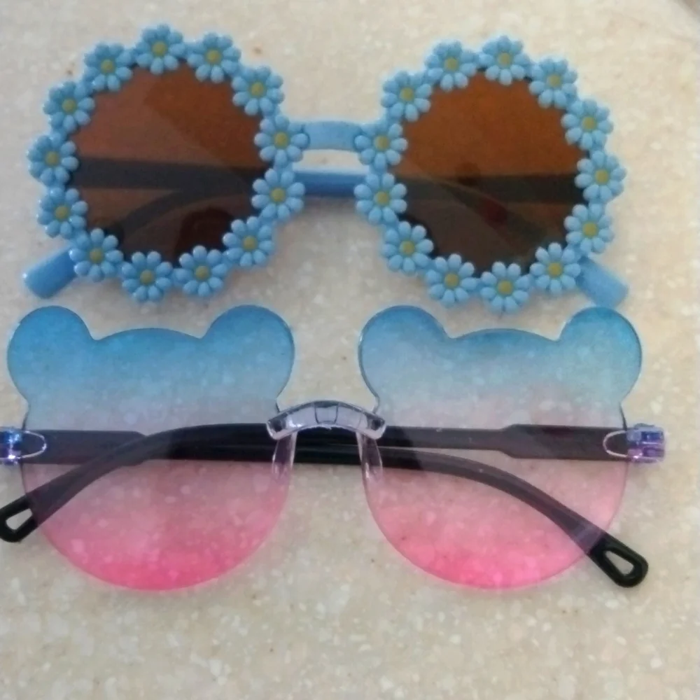 Cool kids sunglasses bundle.Daisies and teddy bears While they last nwot